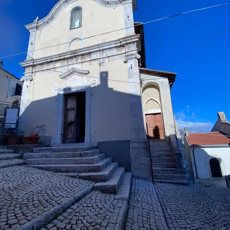 Don Pasquale House Scontrone