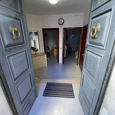 Don Pasquale House Semesterbostad Scontrone