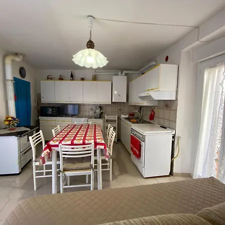 Don Pasquale House Scontrone