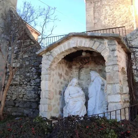 Don Pasquale House Scontrone