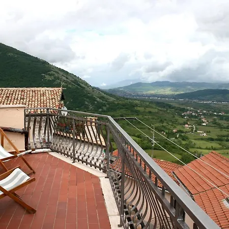 Don Pasquale House Scontrone