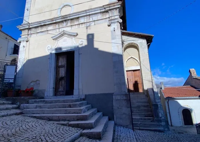 Don Pasquale House Scontrone