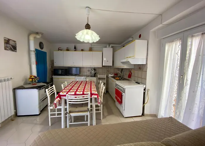 Don Pasquale House Scontrone